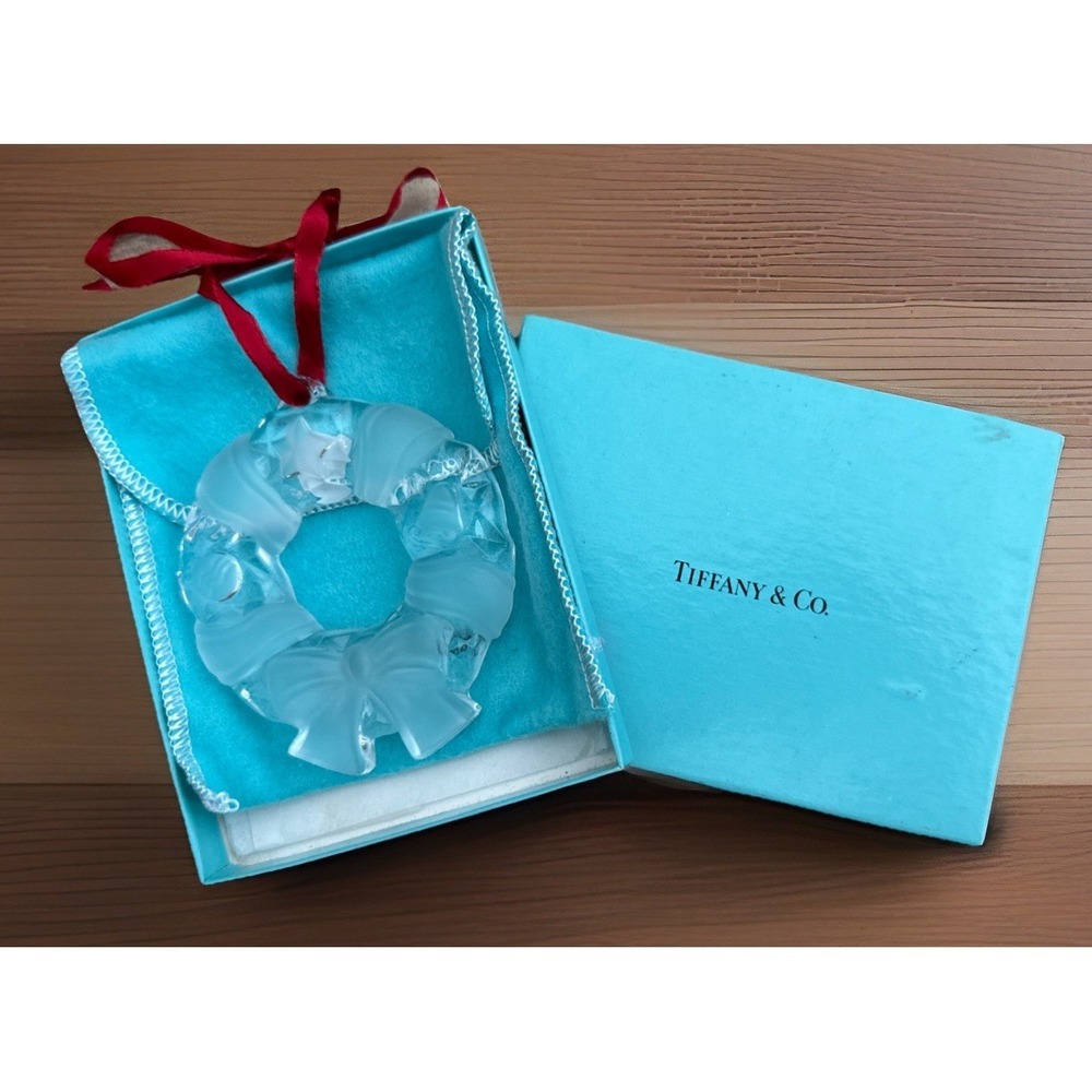 Tiffany & Co 1999 Crystal Wreath Christmas Ornament w/ Box & Pouch Frosted